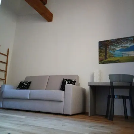 Mora Duplex Di Charme In Como, Civiglio 아파트 코모