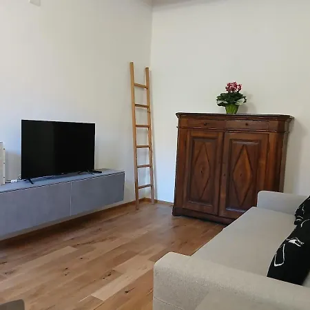Mora Duplex Di Charme In Como, Civiglio 아파트